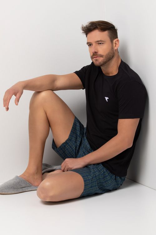 CAMISETA BÁSICA PRETA - CLASSICOS ACUO